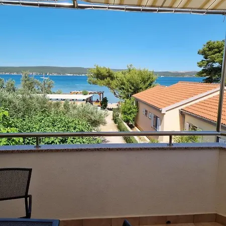 Apartament Family Friendly Seaside Nevidjane, Pasman - 325 Neviđane
