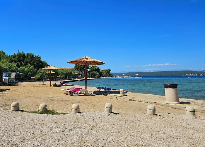 Family Friendly Seaside Nevidjane, Pasman - 325 Appartamento *
