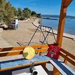 شقة Family Friendly Seaside Nevidjane, Pasman - 325 *