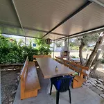 شقة Family Friendly Seaside Nevidjane, Pasman - 325 Neviđane