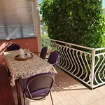 شقة Family Friendly Seaside Nevidjane, Pasman - 325